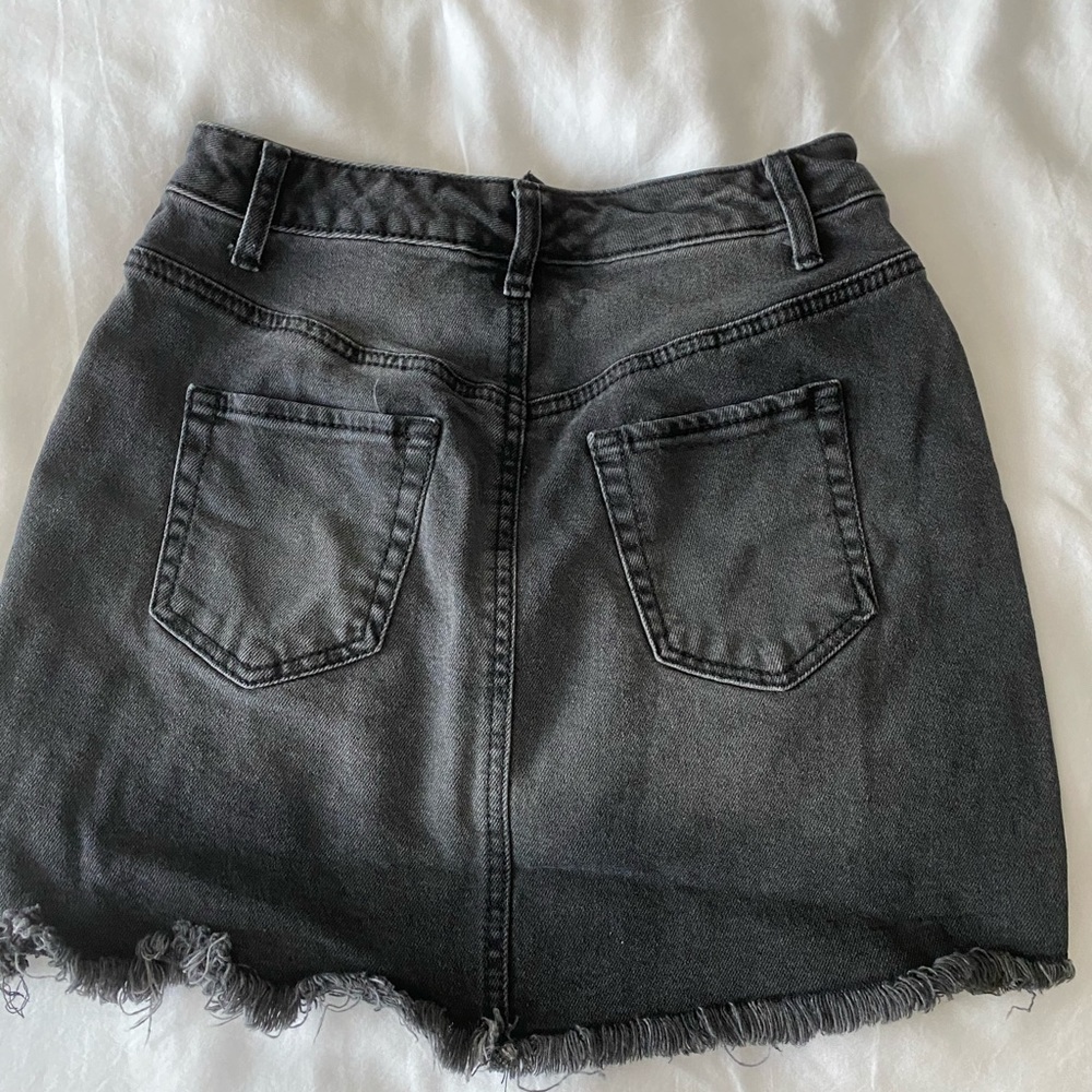 Black denim mini skirt - Picture 2 of 2